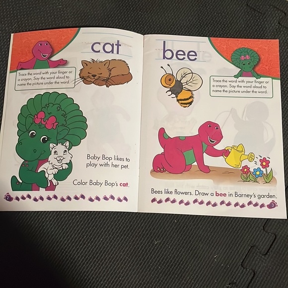 Barney Activity Books - Picture 5 of 6